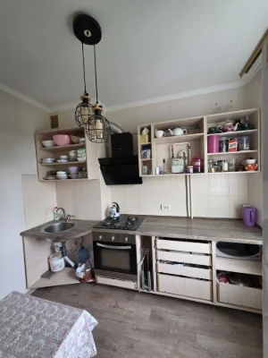 Продам квартиру, 2 комнаты, ул. Староярмаркова, 1