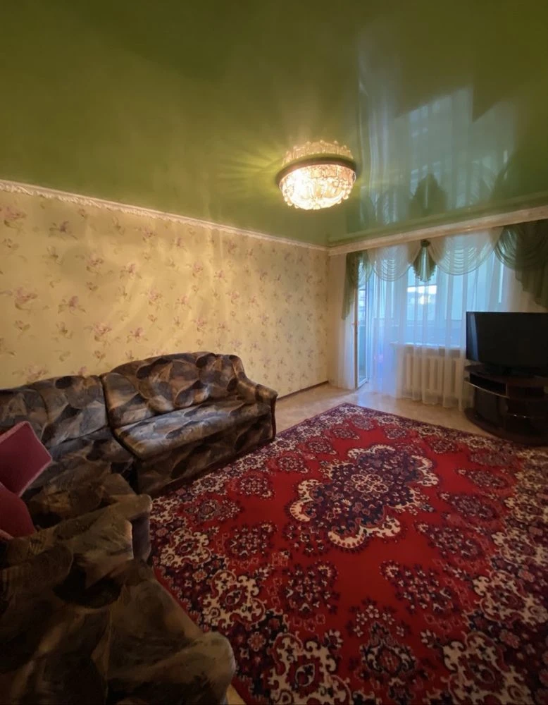 Apartment for sale in the city center, 4 rooms, Ukrainian 122