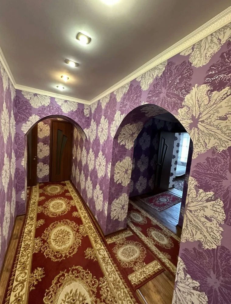 Apartment for sale in the city center, 4 rooms, Ukrainian 122