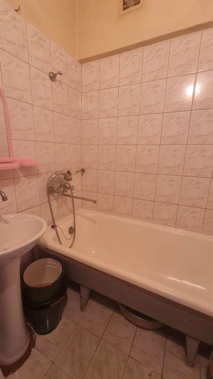 Продаж 2-комнатной квартиры 96 кв. м. по улице Гагарина