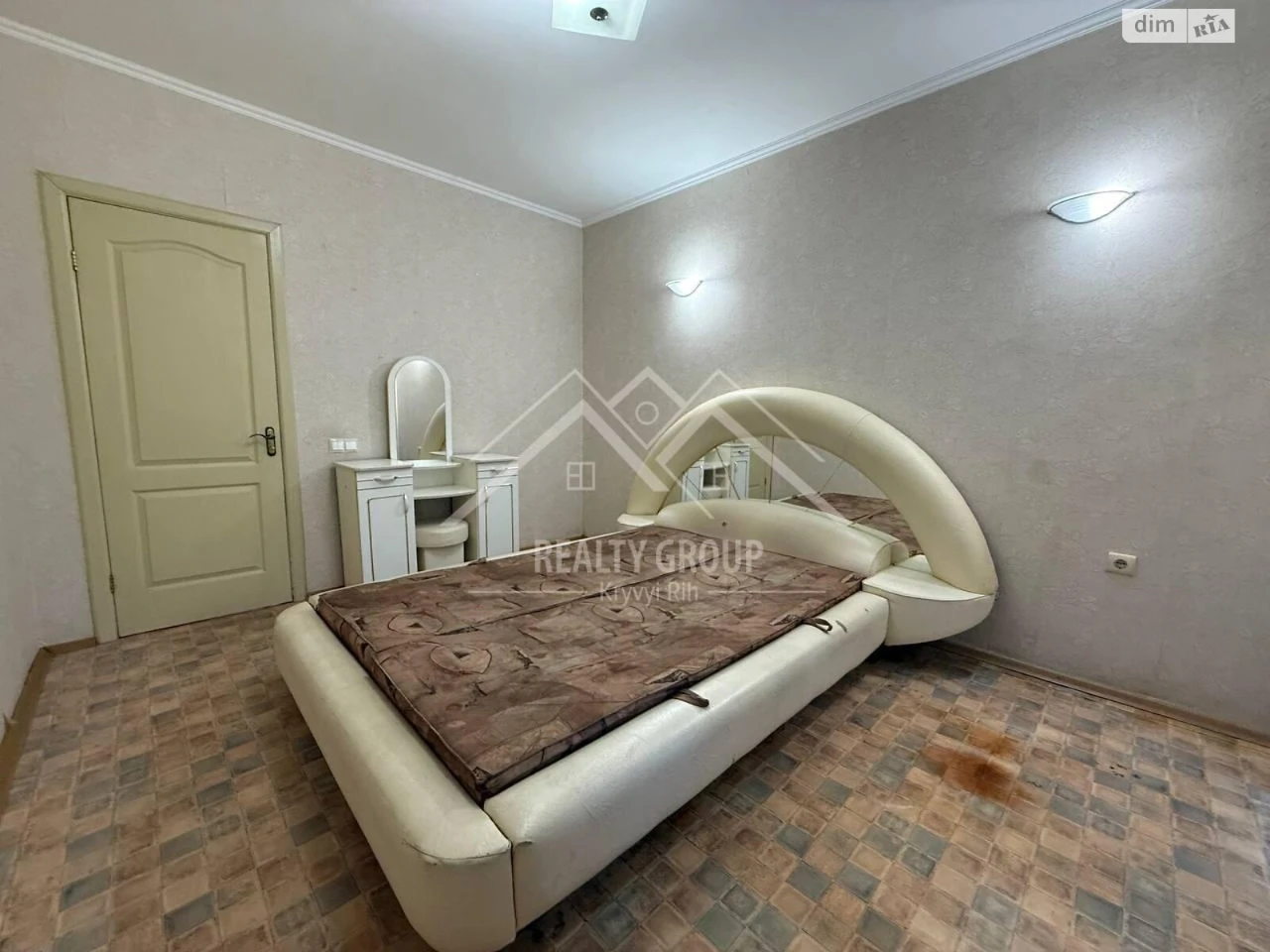 Apartment for Sale - Sakhankansky