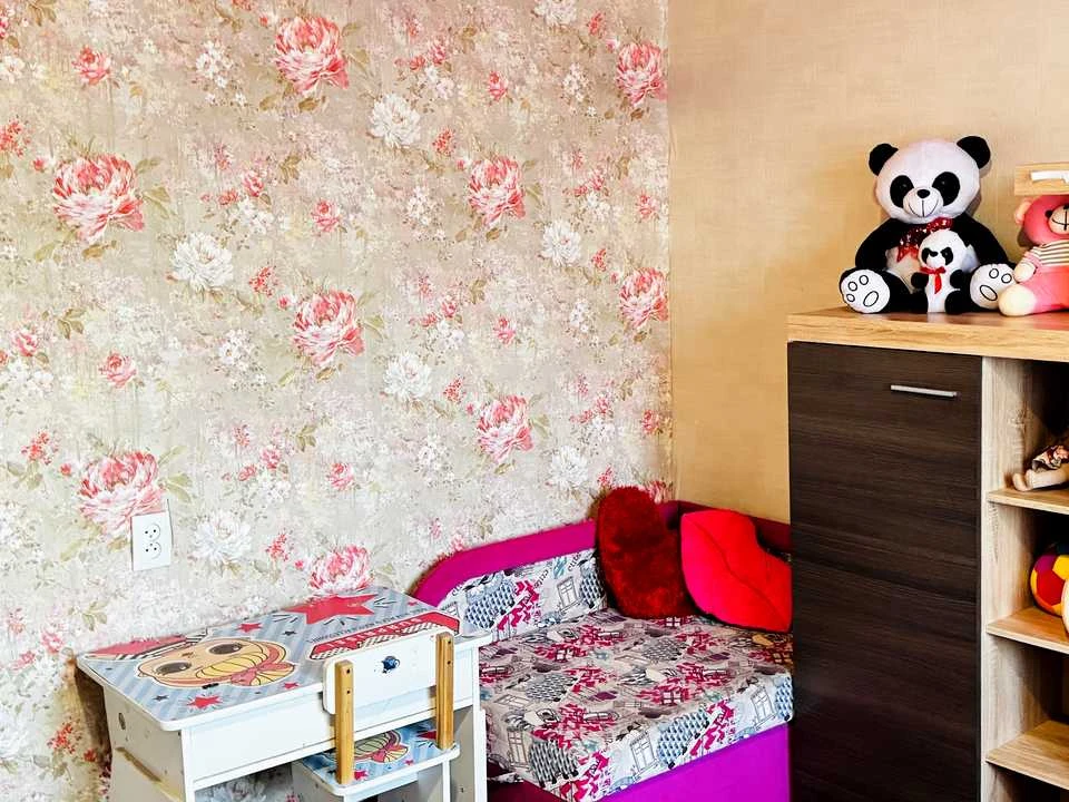 Квартира. Кривий Ріг, 5-й Зарічний мікрорайон, вулиця