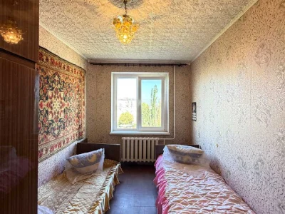 Apartment. Kryvyi Rih, Karmeluka st.