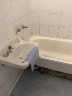 For sale: 3-room apartment on 200-year street