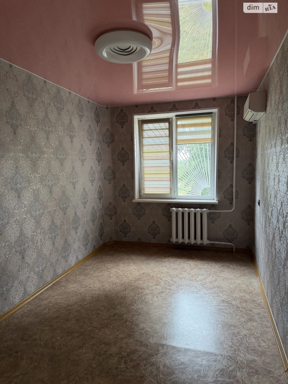 Продається Квартира, вул. Чарівна