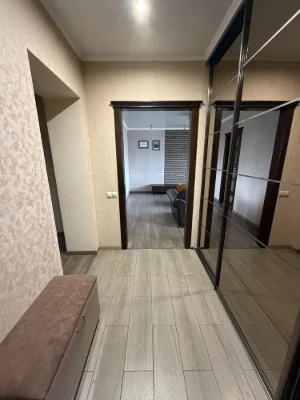3-bedroom apartment in a picturesque location near the river in the city center