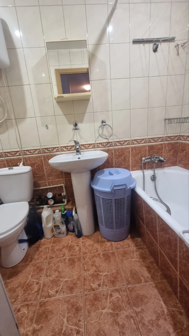 3-room apartment on Свято-Николаевской (Lenina)