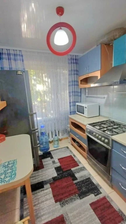 For Sale: 3-bedroom apartment in Zarechy.