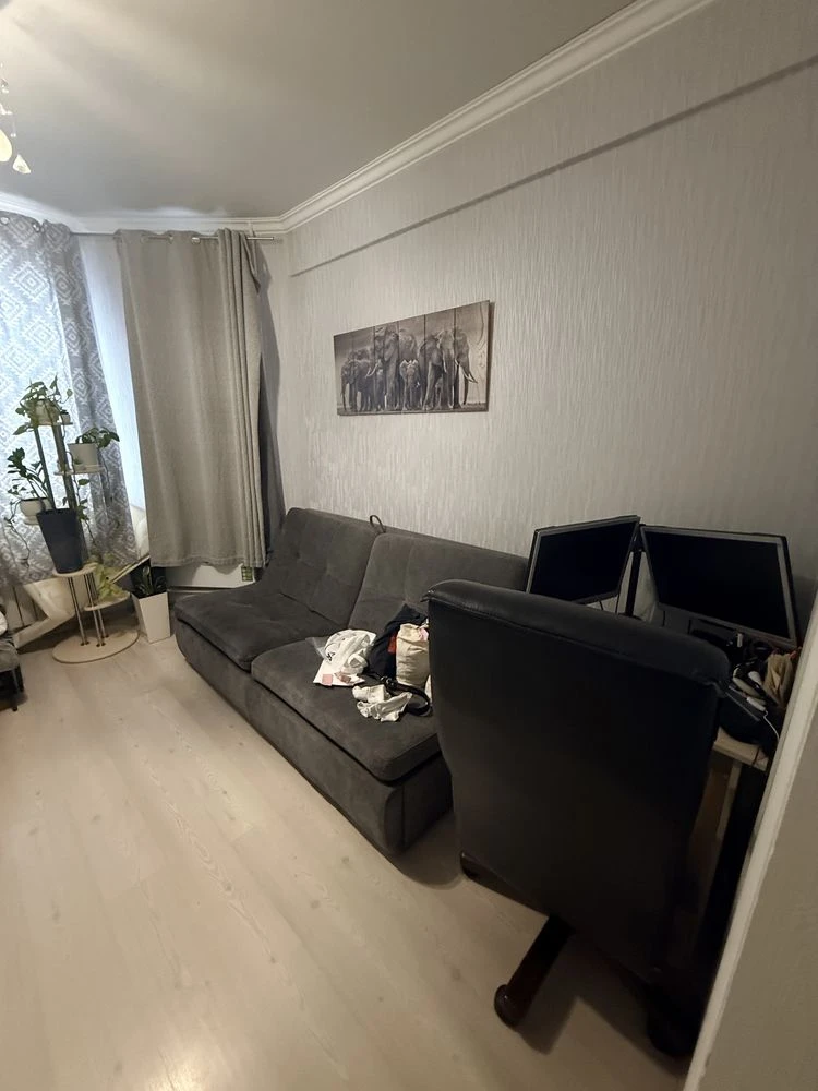 Квартира, 3 кімнати + 2 кімнати в сталінці