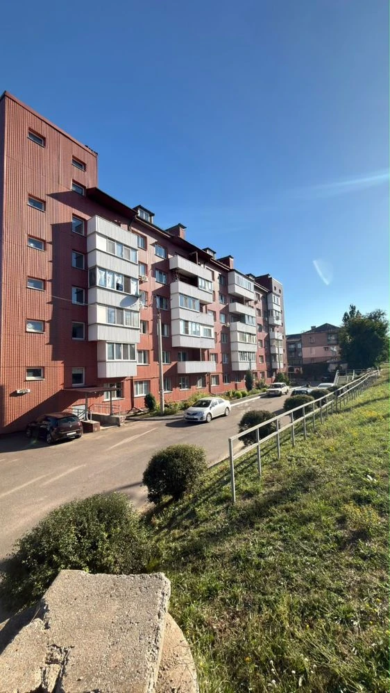 Продаж однокімнатної на вул перлинна (жемчужная)