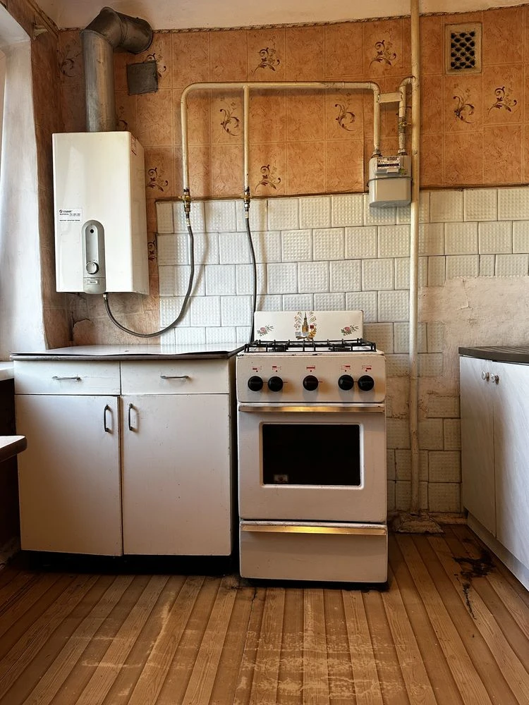 2-кімнатна квартира, 44 квартал, 2/4, не кутова