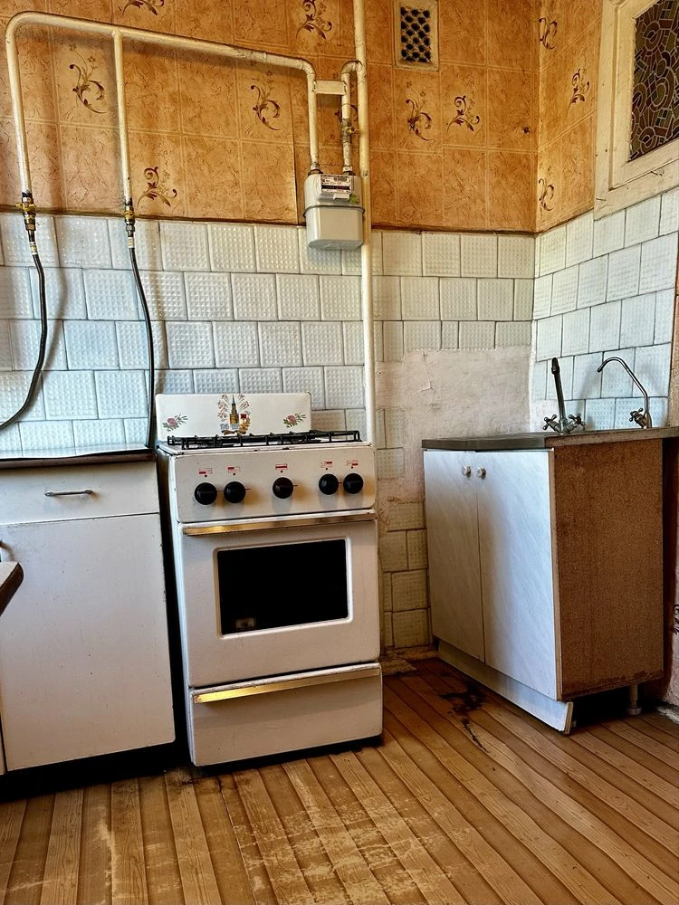 2-кімнатна квартира, 44 квартал, 2/4, не кутова