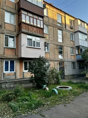 2-кімнатна квартира, 44 квартал, 2/4, не кутова