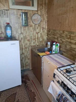 For Sale: Two-bedroom apartment on Damansky Street, Mariupol.