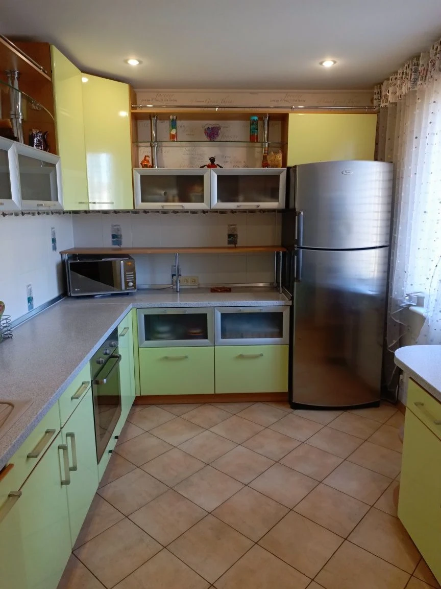 Urgent sale! Pavel Glazov Street, house 12