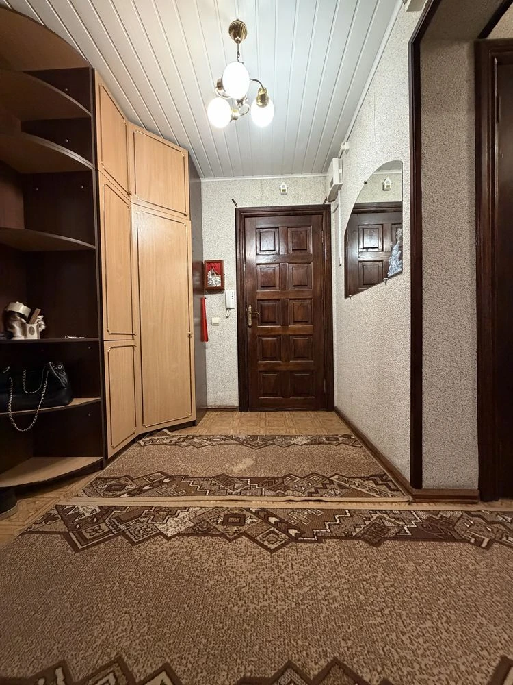 Продажа 3-к квартиры, Чешка. 2-й этаж из 5 Даманський