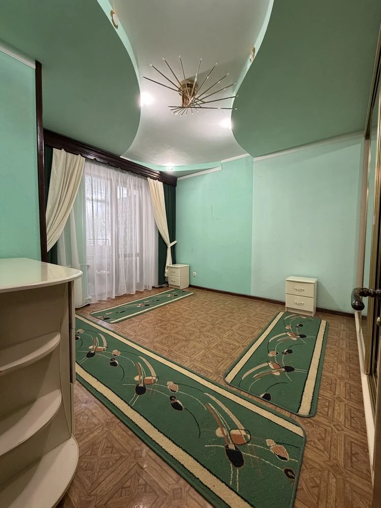 Продажа 3-к квартиры, Чешка. 2-й этаж из 5 Даманський