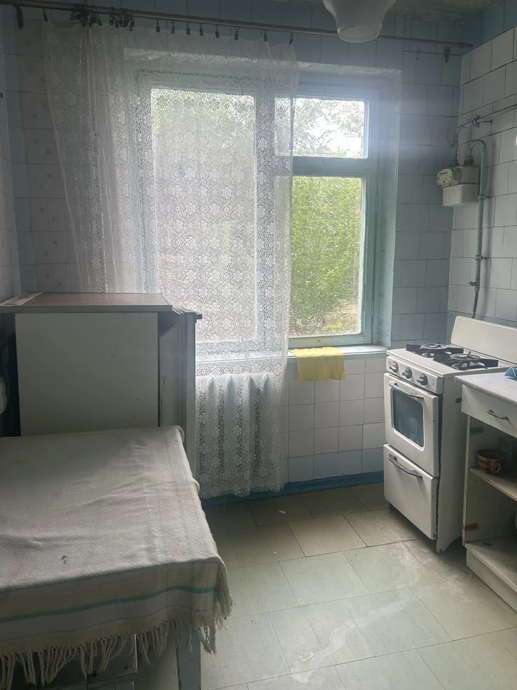 Продажа 1-комнатной квартиры «Брежневка» на 2 этаже