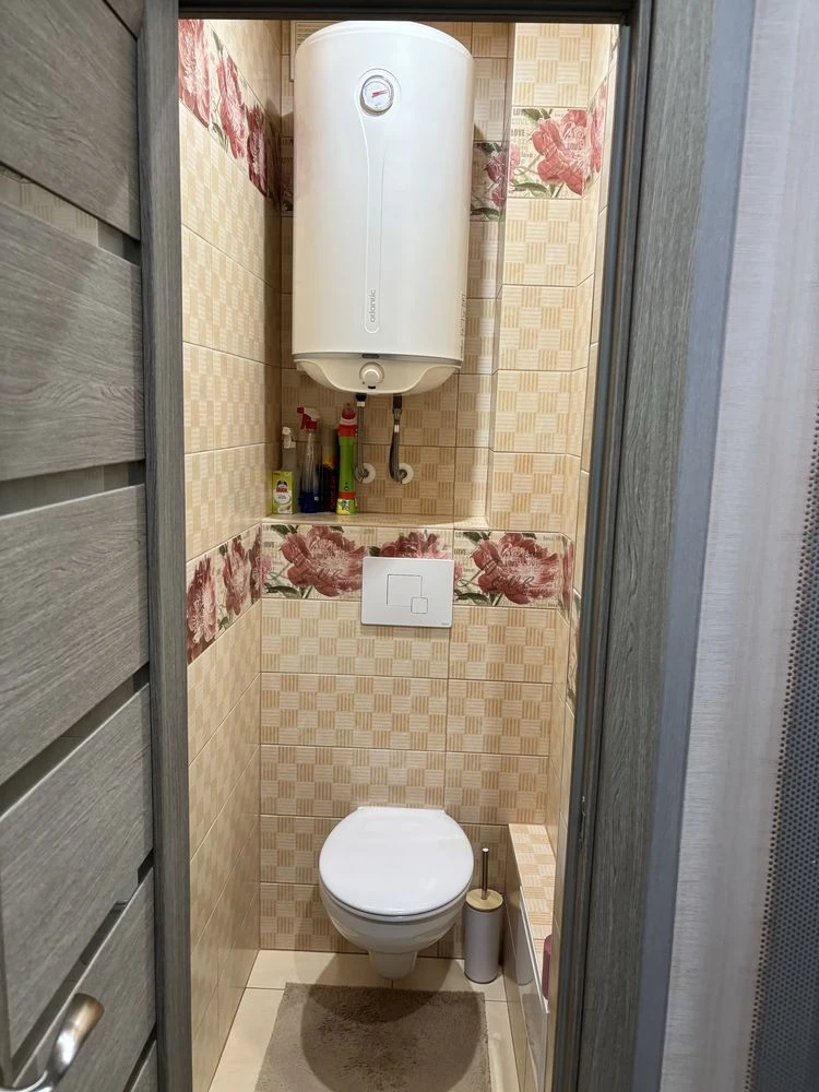 3-bedroom apartment on 1st Eastern Street