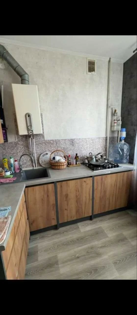 Sale of a 3-room apartment on Pioneer
