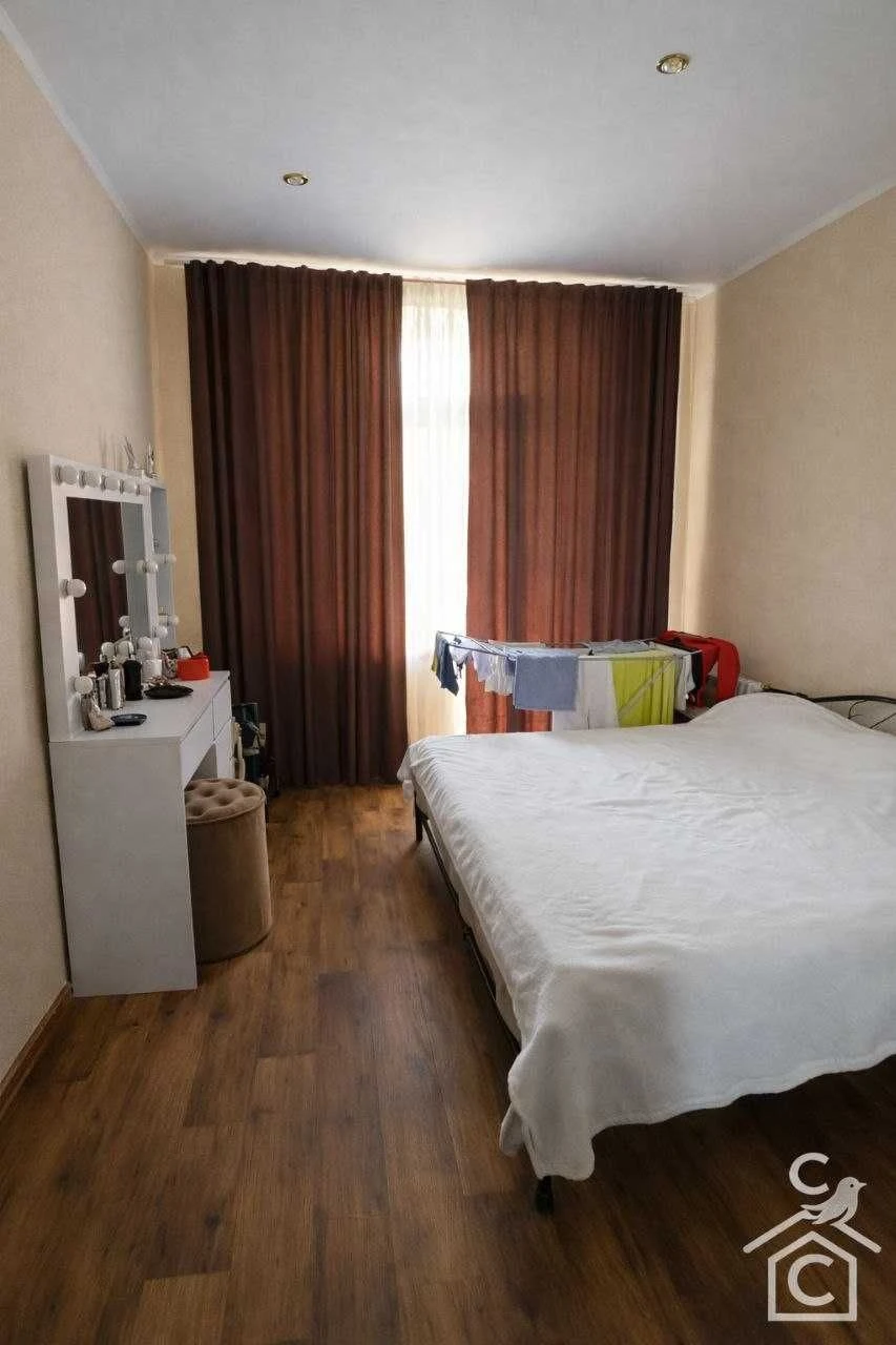 Sale of a 3-room apartment on Pioneer