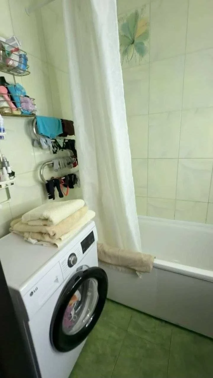 Sale of a 3-room apartment on Pioneer