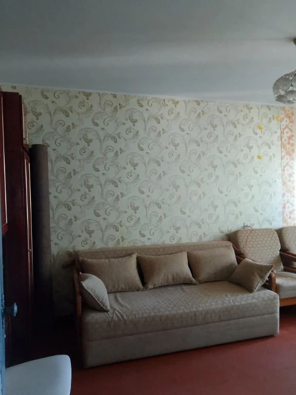 Продам 1 ком квартиру на Крэсе