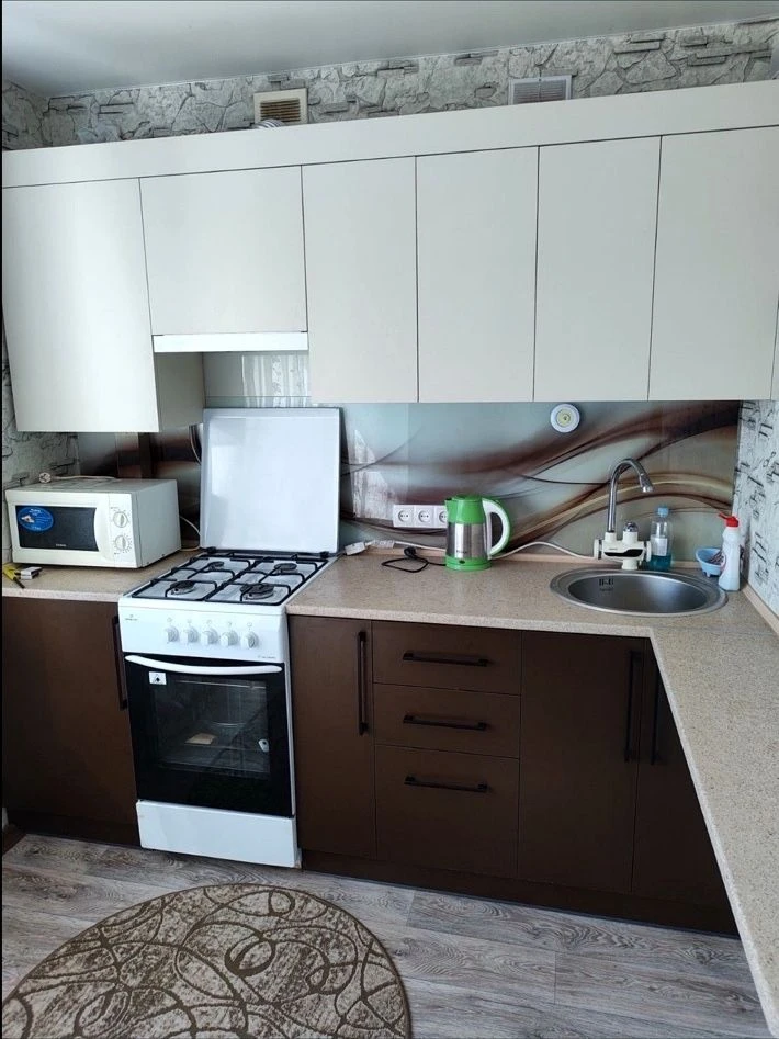 1-bedroom 33 sq m with renovation, furniture and appliances – $12,100