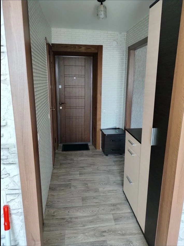 1-bedroom 33 sq m with renovation, furniture and appliances – $12,100