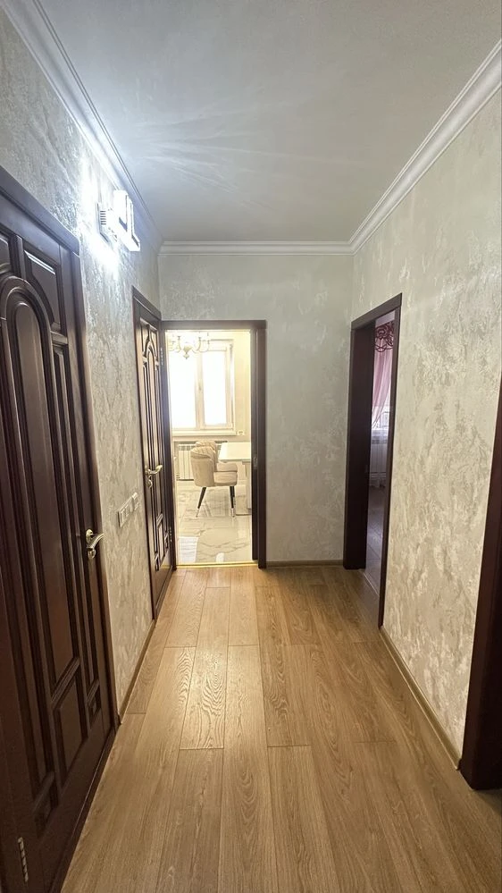 Продається 3-кімнатна квартира з автономним опаленням на 2-му Східному.