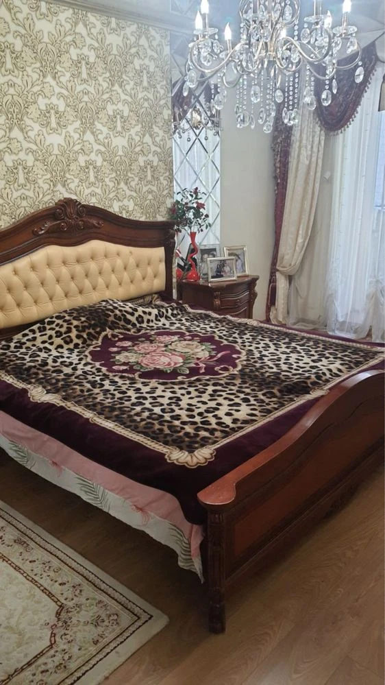 Продається 3-кімнатна квартира з автономним опаленням на 2-му Східному.