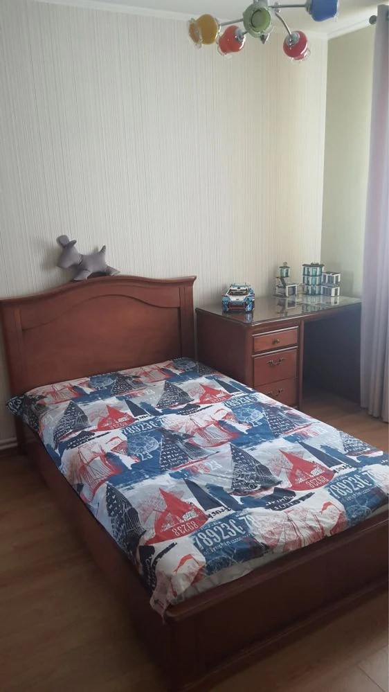 Продається 3-кімнатна квартира з автономним опаленням на 2-му Східному.