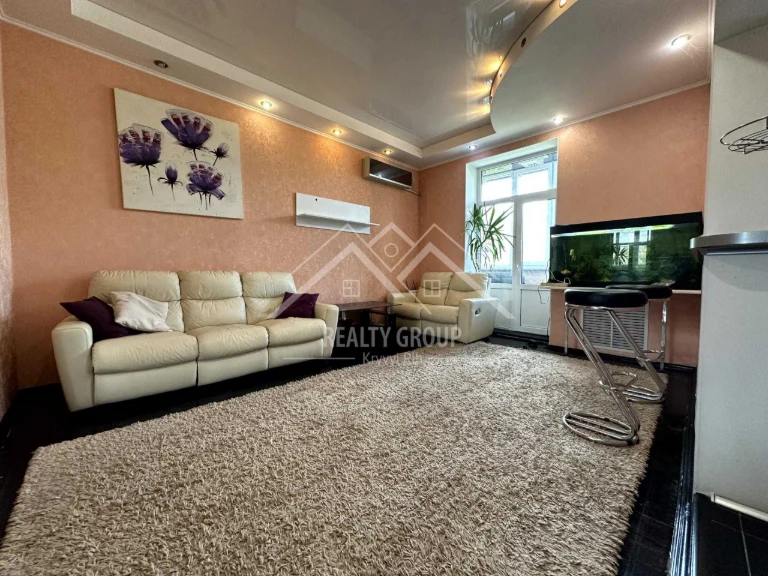 Продаж 2-кімнатної квартири з ремонтом, вулиця Бородина 2