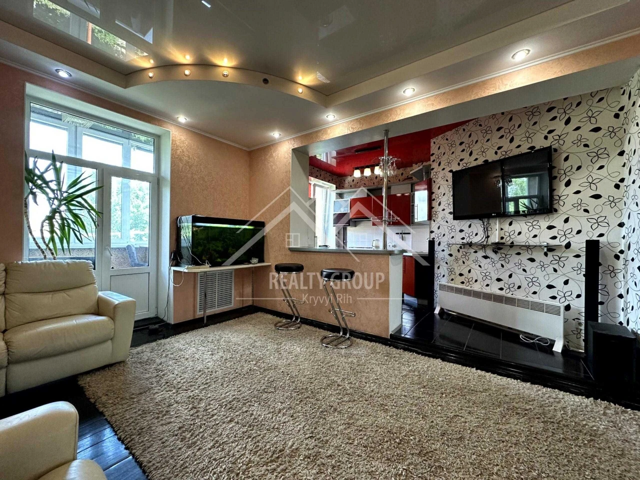 Sale of a 2-room apartment renovated, Borodina 2