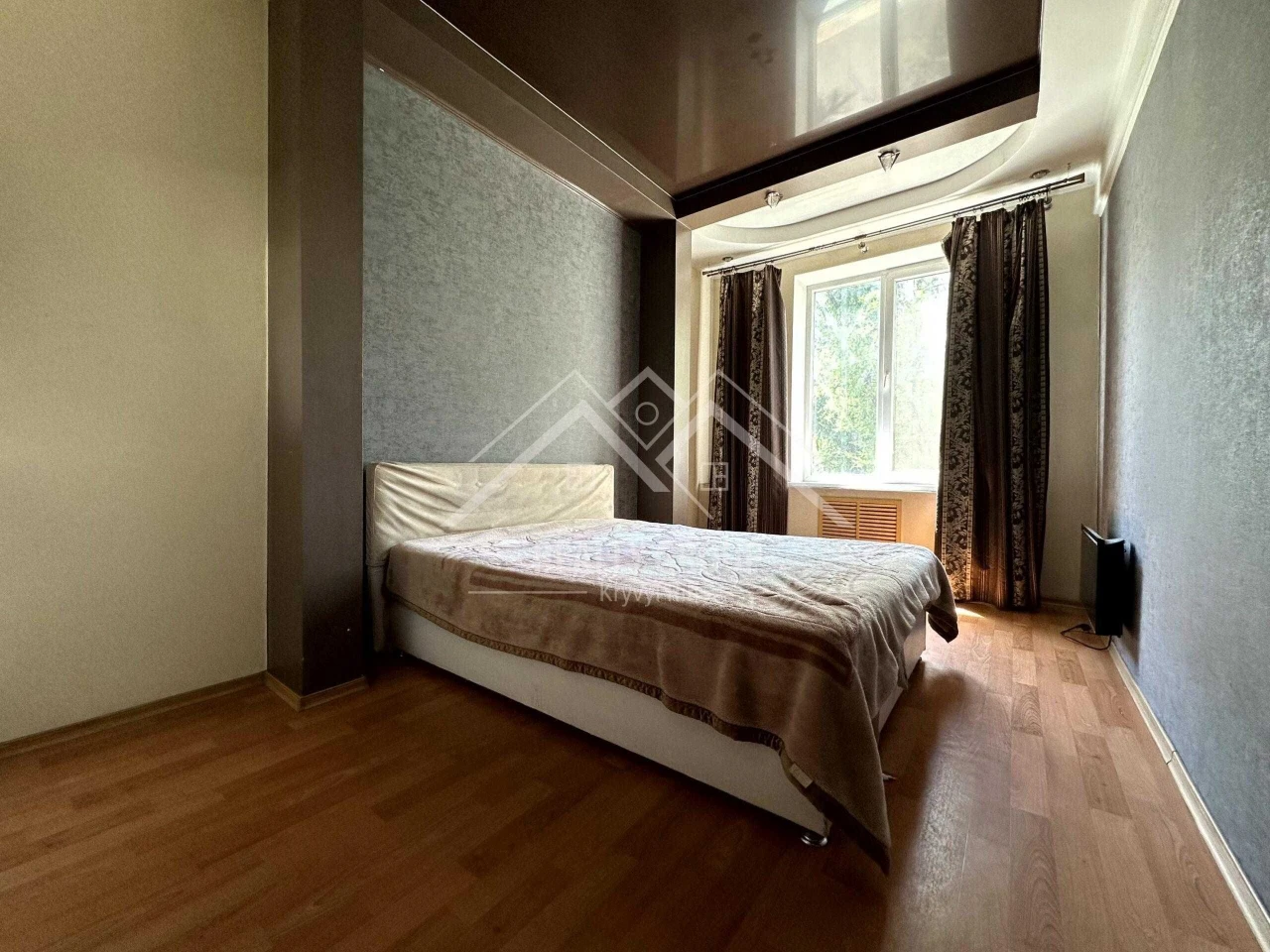 Sale of a 2-room apartment renovated, Borodina 2