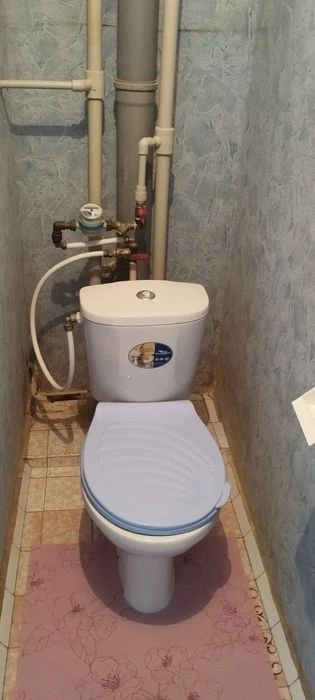 Selling my 1-room apartment in Saltovka microdistrict, 522. Near Studenchesk metro station.