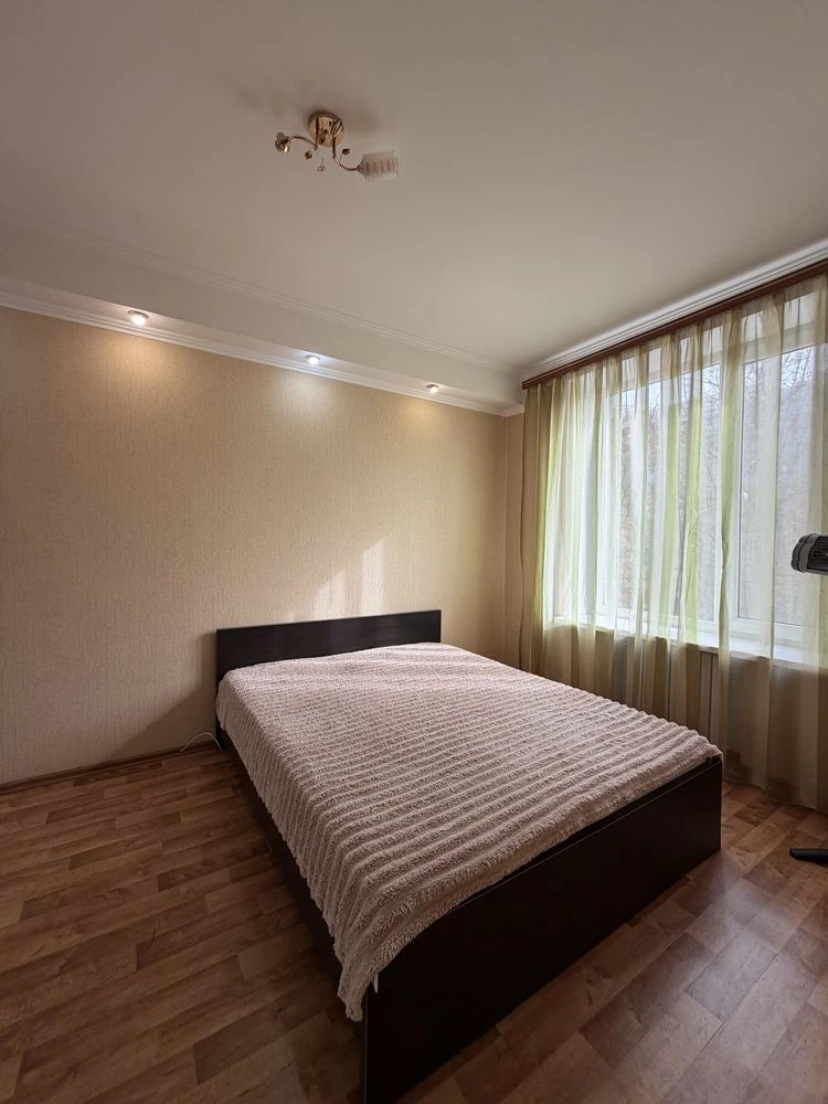 For Sale: Three-Room Apartment on South Prospect, Southern Avenue.
