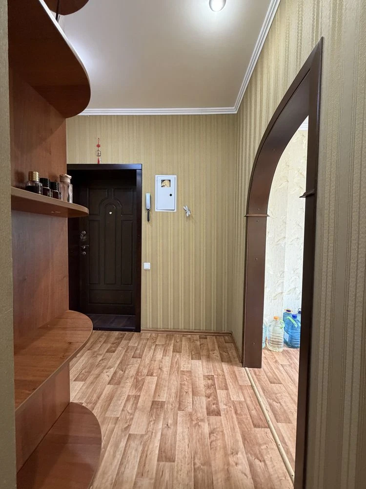 For Sale: Three-Room Apartment on South Prospect, Southern Avenue.