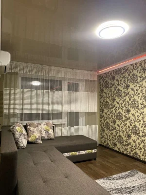 Квартира в Степана Тільги, район (Революционная)