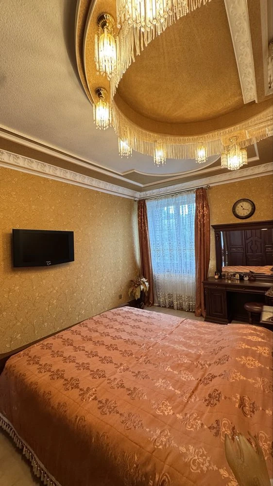 Sale of a 3-room apartment, Sobornosti Street, Sosmisto