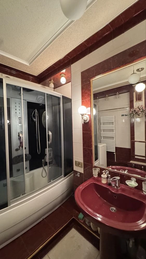 Sale of a 3-room apartment, Sobornosti Street, Sosmisto