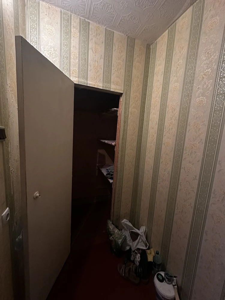 For Sale: 1-bedroom apartment, renovated layout, 5 years old