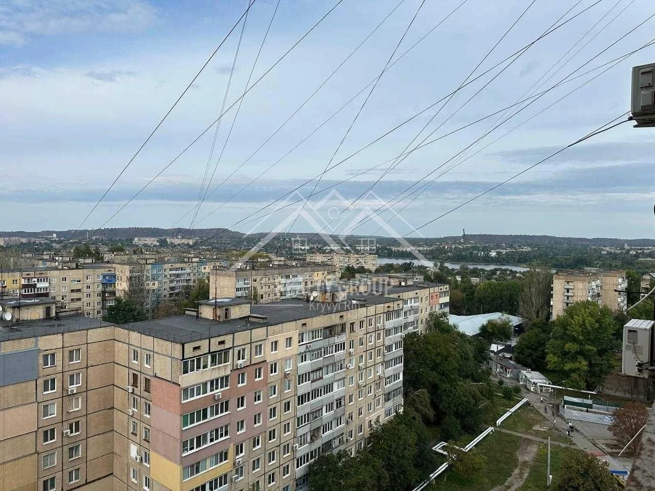 Sale of a 2-room apartment, 4th floor (Divocvit, commercial)