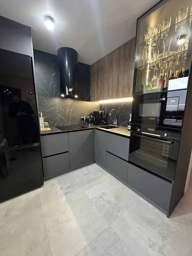 Продаж 3-кімнат. квартири на 5 Зарічному