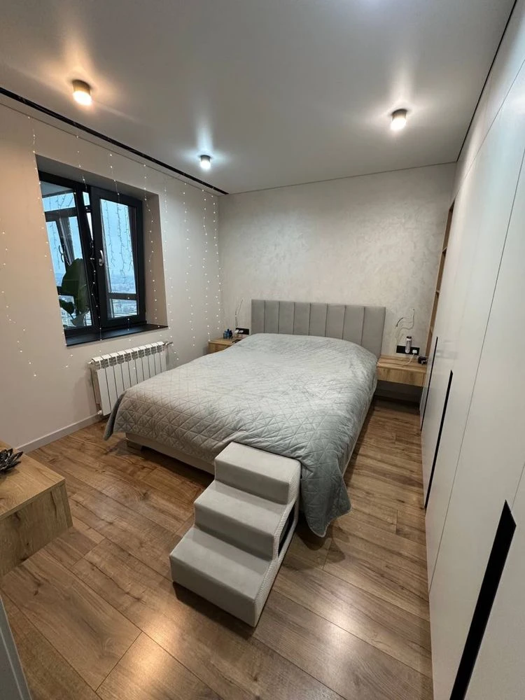 Продаж 3-кімнат. квартири на 5 Зарічному