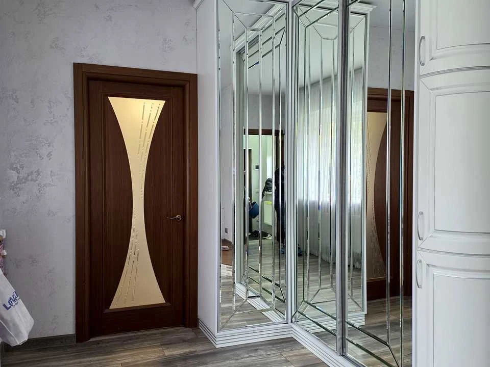 Apartment. Slava Street, Pioneer District, Krivoi Rog