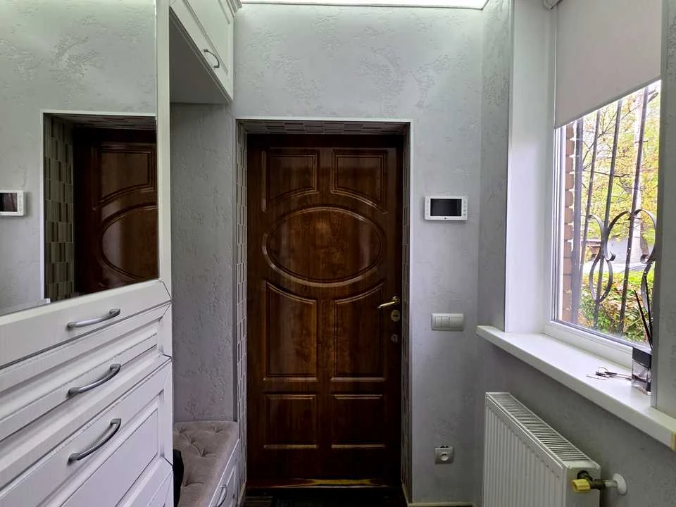 Apartment. Slava Street, Pioneer District, Krivoi Rog