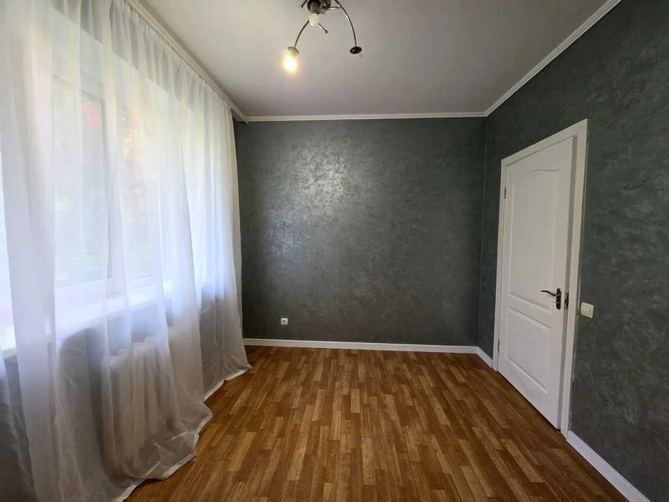 Apartment. V'yacheslava Chornovola Street, Kryvyi Rih