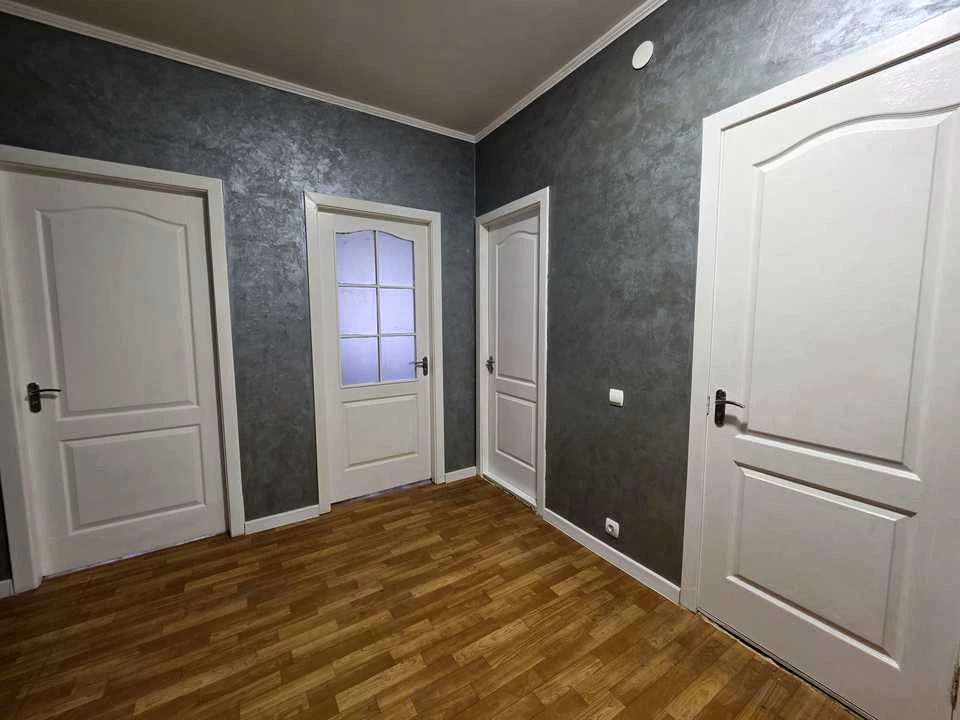 Apartment. V'yacheslava Chornovola Street, Kryvyi Rih