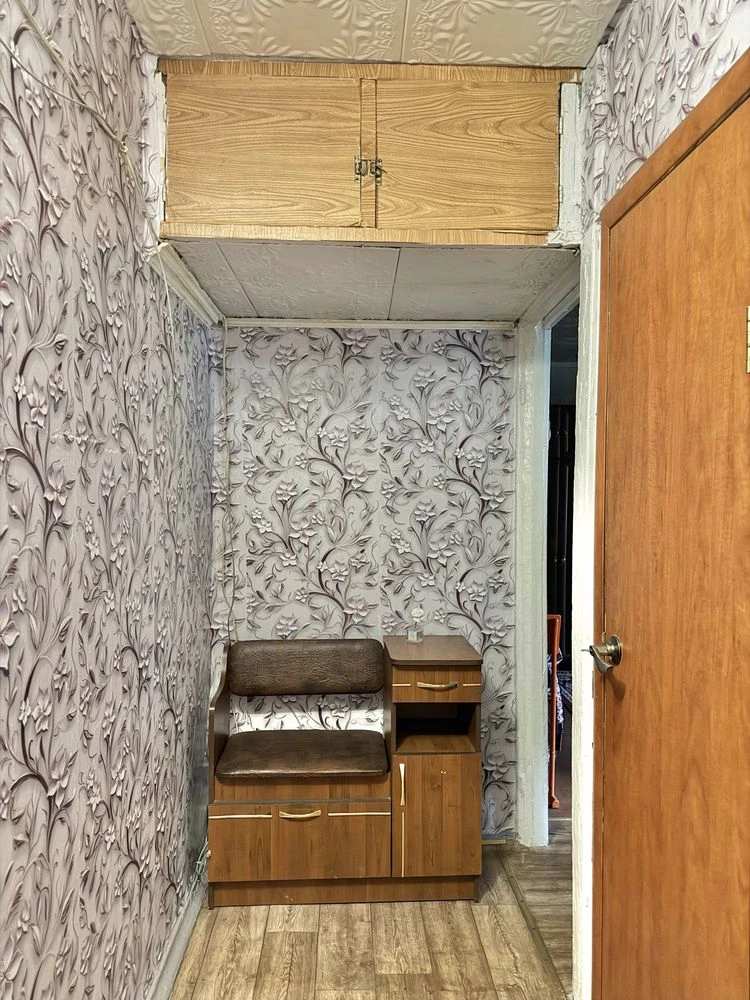 One-bedroom apartment for sale on the 173rd quarter of Fox Street